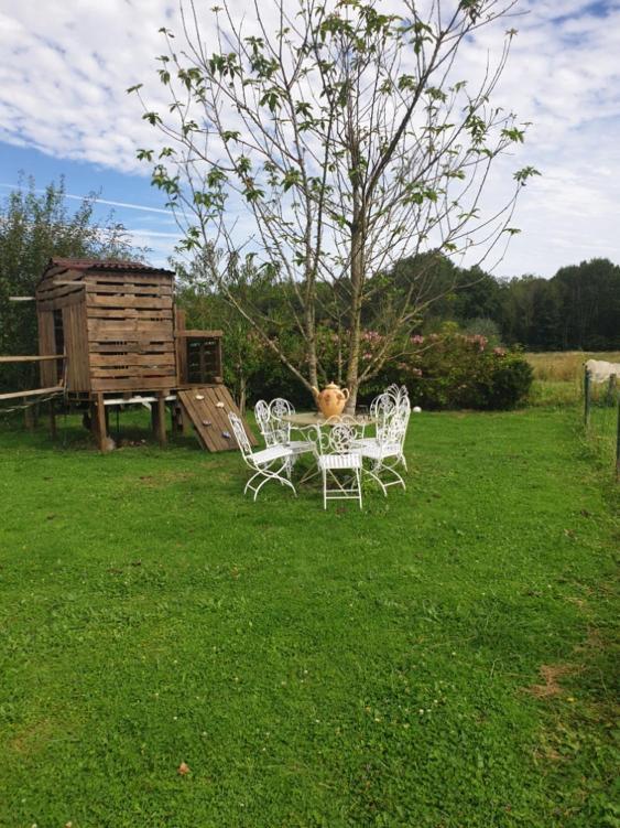 La Toulotte Chez Claire Et Christian Hotel Sancy-les-Provins Exterior foto